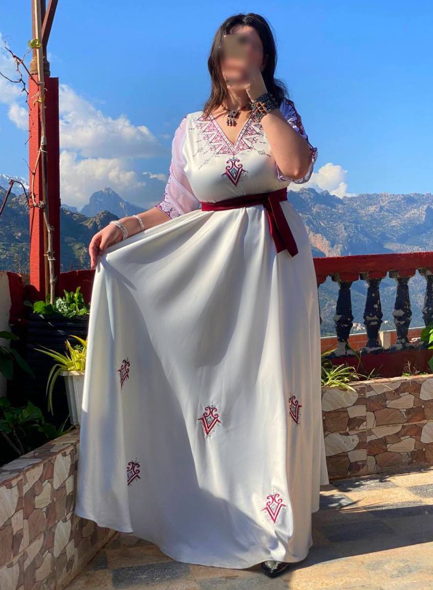 Robe Izilen - Robe kabyle de fête en satin blanc neige
