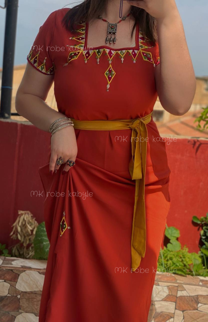 Robe kabyle - Broderie carrée - Rouge brique – Image 2