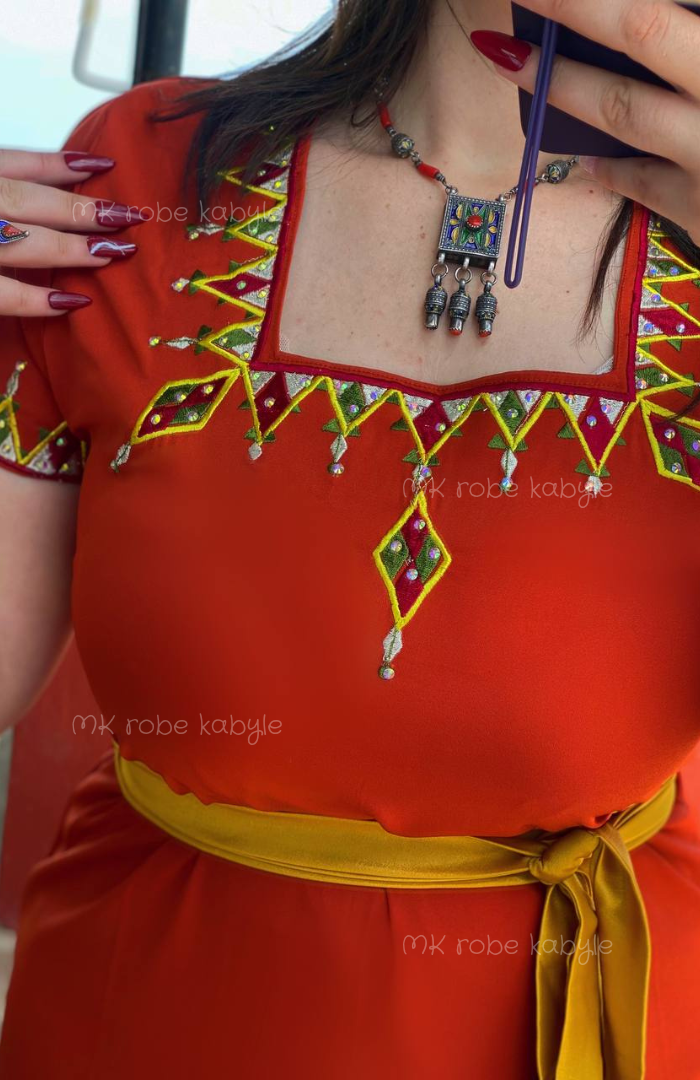 Robe kabyle - Broderie carrée - Rouge brique – Image 4