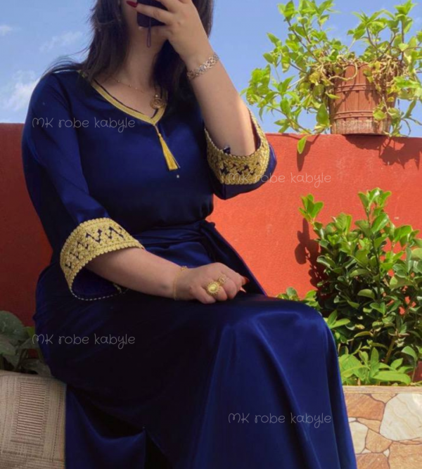 Robe orientale - bleu marine – Image 4
